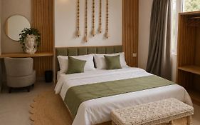 Around Stays, Tapovan, Rishikesh